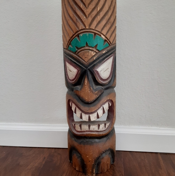 Tiki Hawaii Other - Tiki - free-standing or has loop to hang on a wall